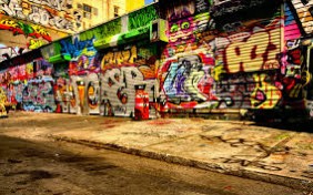 Street Art, Graffitis, Marionnettes GÃ©antes