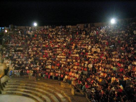 Amphitheatre de Dougga